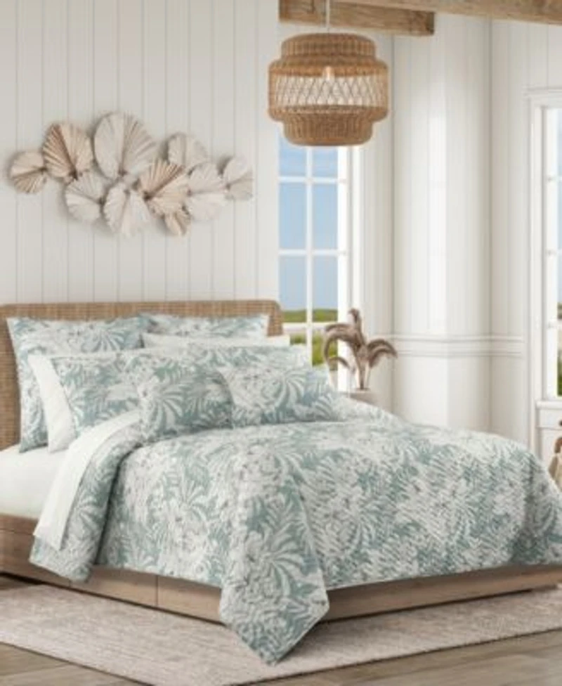 Salt Life Auckland Floral Quilt Sets