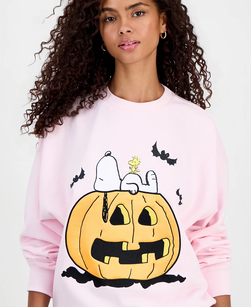 Peanuts Juniors' Snoopy Pumpkin Embroidered Sweatshirt