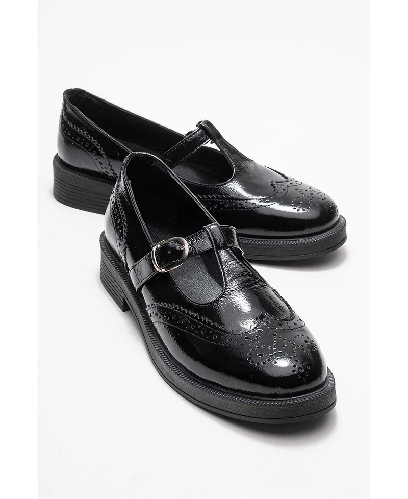 Forever & Always Shoes Women's Dorian Leather Loafer