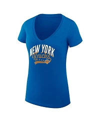 G-iii 4Her by Carl Banks Women's New York Knicks Super-Slim Fit Lightweight Filigree Logo V-Neck T-Shirt