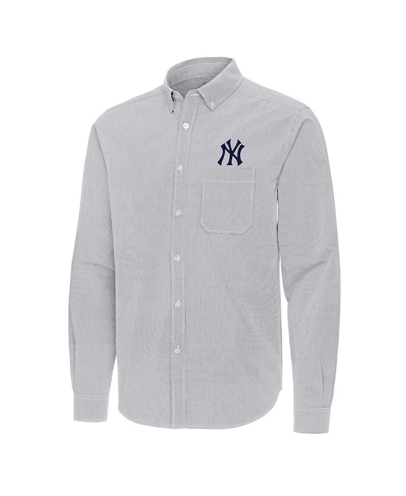 Antigua Men's Gray New York Yankees Porter Woven Long Sleeve Button-Down Shirt