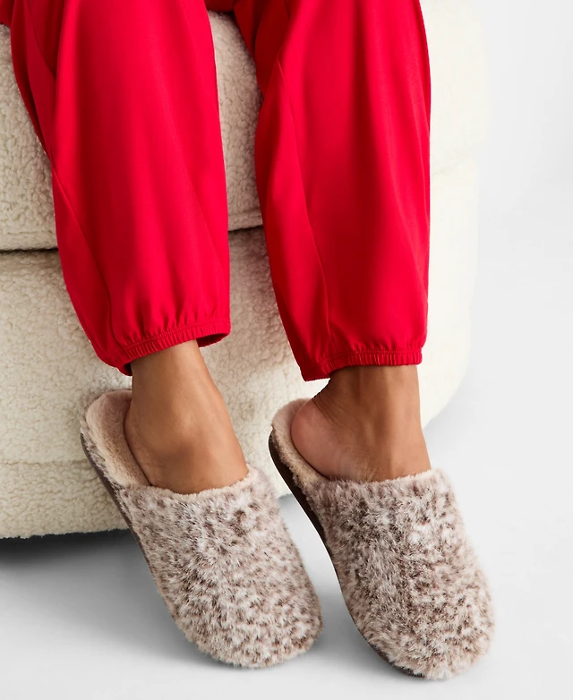 State of Day Women's Boxed Sherpa Slippers