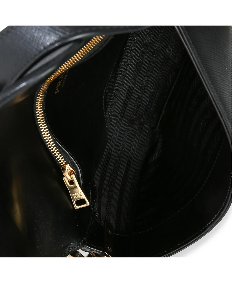 Pre-Owned Prada Black Saffiano Lux Leather Embleme Flap Shoulder Bag
