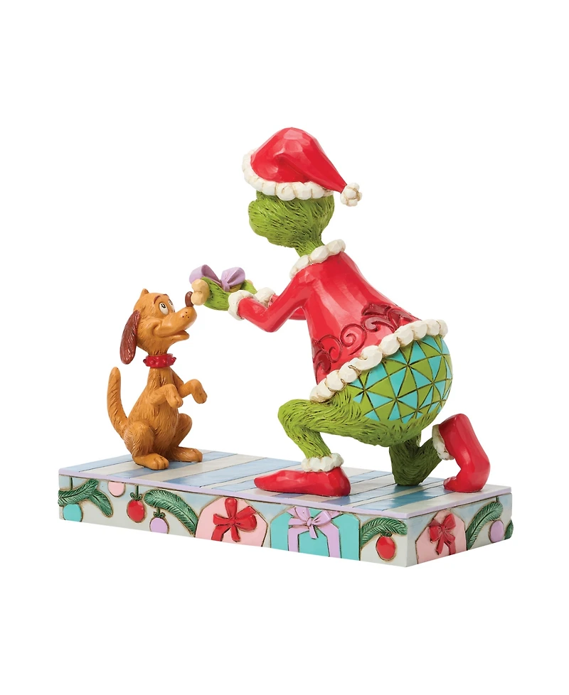 Jim Shore Grinch Fig Grinch Giving Max a Gift