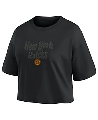 Fanatics Women's New York Knicks Blackout Wave Cropped Top