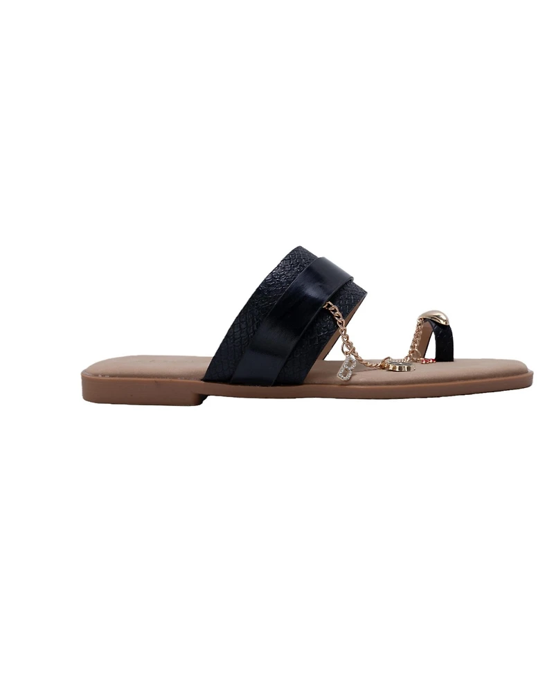 bebe Women s Thong Sandals with Charm Chain Detail Flat Slip-On Summer