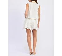 En Saison Women's Anna Embroidered High-Rise Shorts