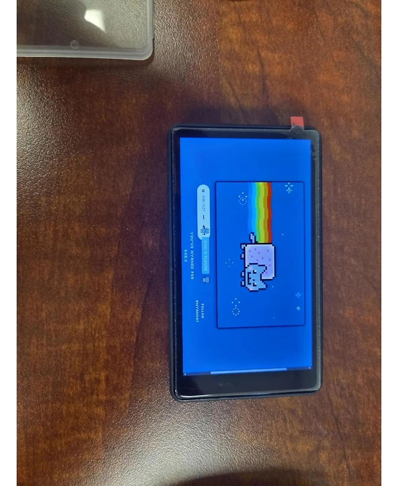 Neewer M4B Vlog Monitor with 1500mAh for select iPhone models