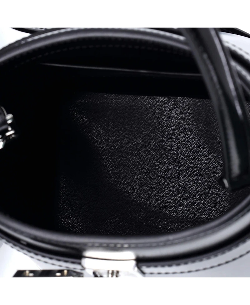Pre-Owned Givenchy Gv Shark Lock Bucket Bag Leather