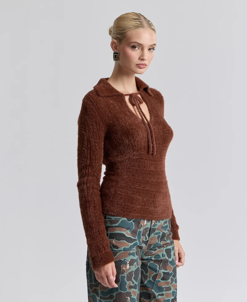 Avec Les Filles Women's Spread Collar Keyhole Sweater