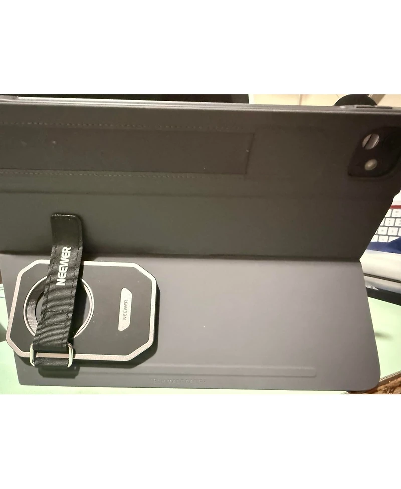 Neewer PA040 Camera Mounting Accessory for MagSafe 16 Pro Max 15 Pro Max 16