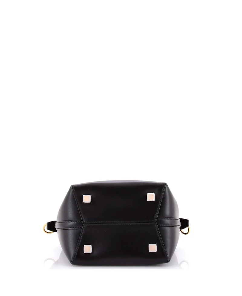 Pre-Owned Saint Laurent Mini Le 37 Bucket Bag Leather