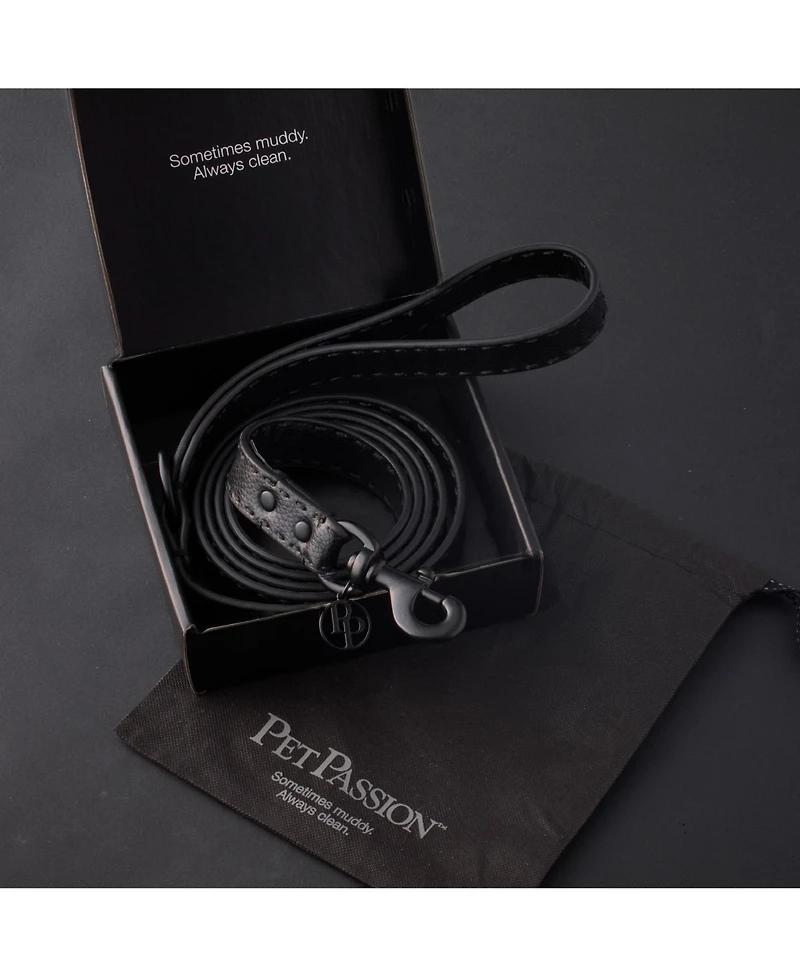 Pet Passion Rein The Saddle Stitch Faux Leather Leash