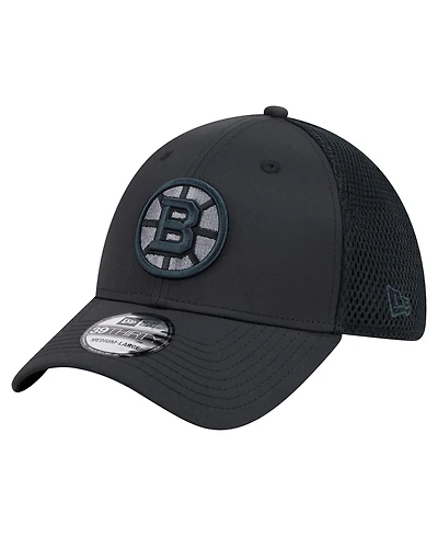 New Era Men's Black Boston Bruins Blackout 39THIRTY Flex Fit Hat