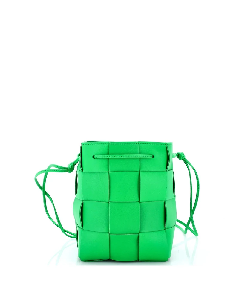 Pre-Owned Bottega Veneta Small Cassette Bucket Bag Maxi Intrecciato Leather