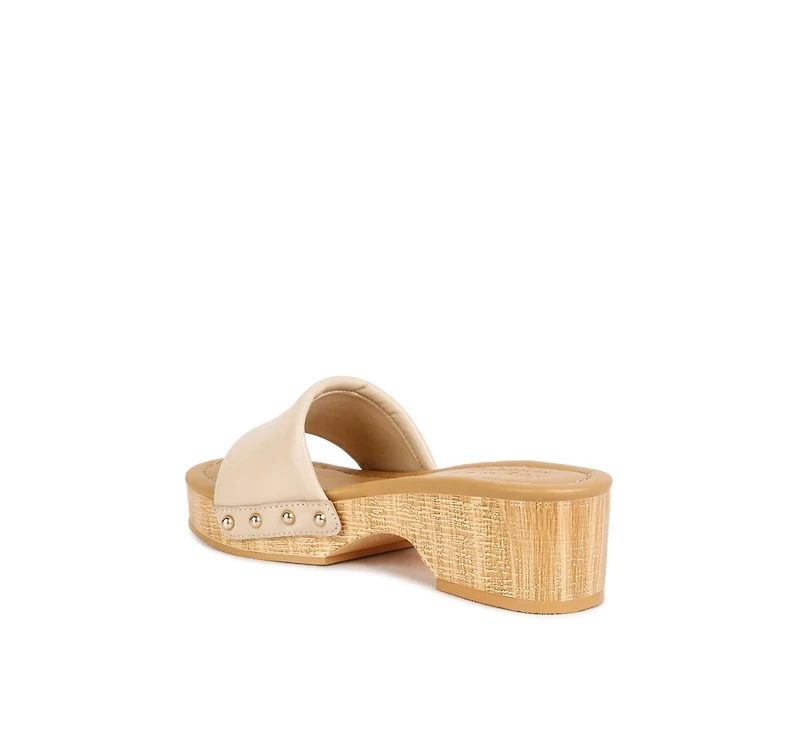 Minny Women Textured Heel Leather Slip On Sandals