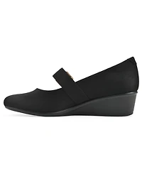 Cliffs by White Mountain Women's Bolford Wedge Pumps