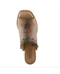 L'Artiste Women's Foxxila Slide with Laser-Cut Detail