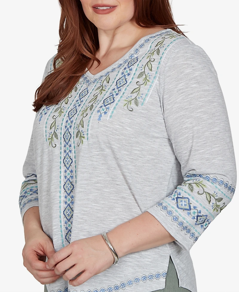 Alfred Dunner Petite Provence Center Diamond Embroidered Top