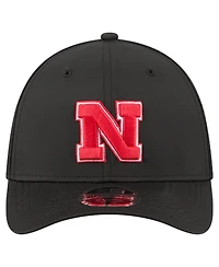 New Era Men's Black Nebraska Huskers 39THIRTY M-Crown Flex Fit Hat