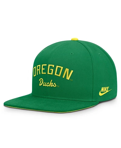 Nike Men's Green Oregon Ducks Legacy Snapback Hat