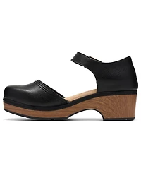 Clarks Women's Paizlee Leah Buckle Clogs