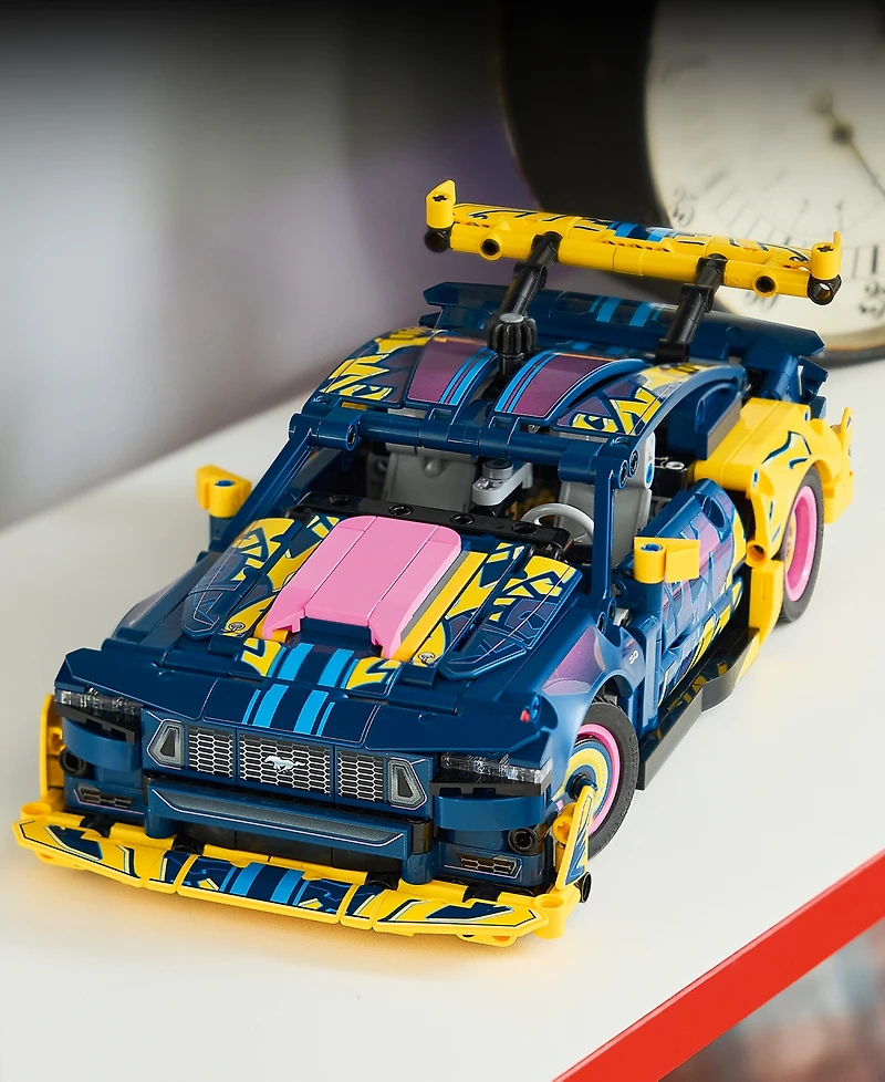 Lego Ford Mustang Gt Custom Garage Customizable Steering Mechanics 42236 973-Piece Building Set, Ages 10+