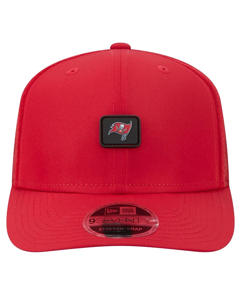 New Era Men's Red Tampa Bay Buccaneers Micro Badge 9SEVENTY Adjustable Hat
