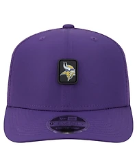 New Era Men's Purple Minnesota Vikings Micro Badge 9SEVENTY Adjustable Hat
