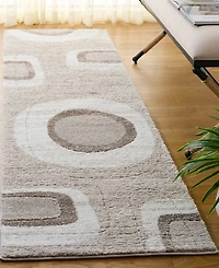 Safavieh 27" x 10" x 10" 2'3"x8' Runner Area Rug