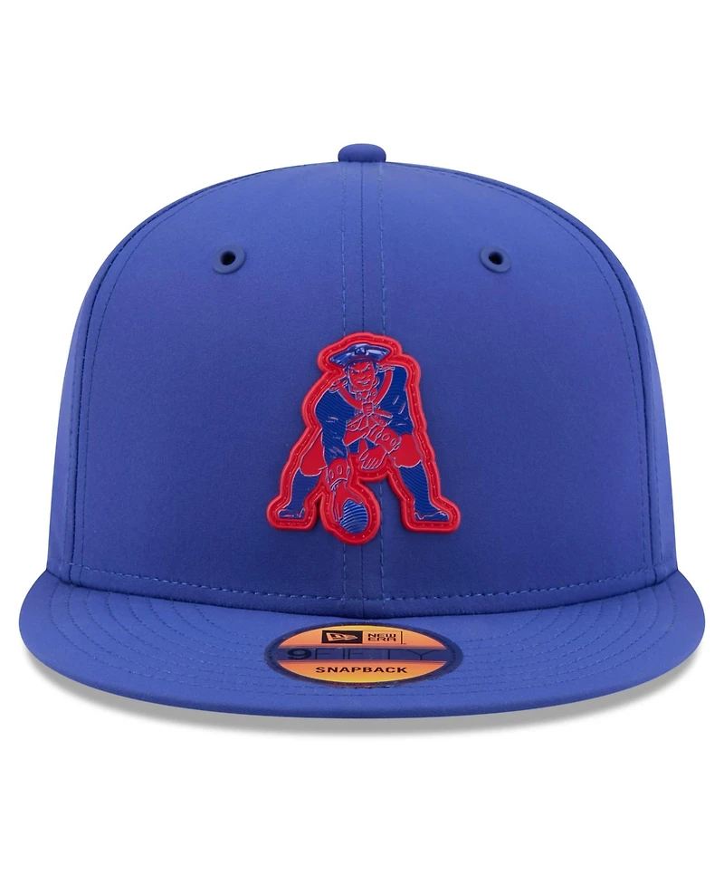 New Era Men's Royal New England Patriots 2026 Sideline Throwback 9FIFTY Snapback Hat