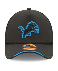 New Era Men's Detroit Lions 2026 Sideline Apex 9FORTY Adjustable Trucker Hat