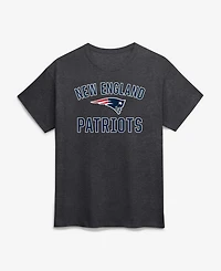 Logo Athletic Men's New England Patriots Arch Victory Graphic Crew Neck T-Shirt