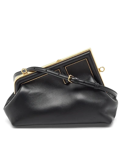 Pre-Owned Fendi Women's Leather Clutch