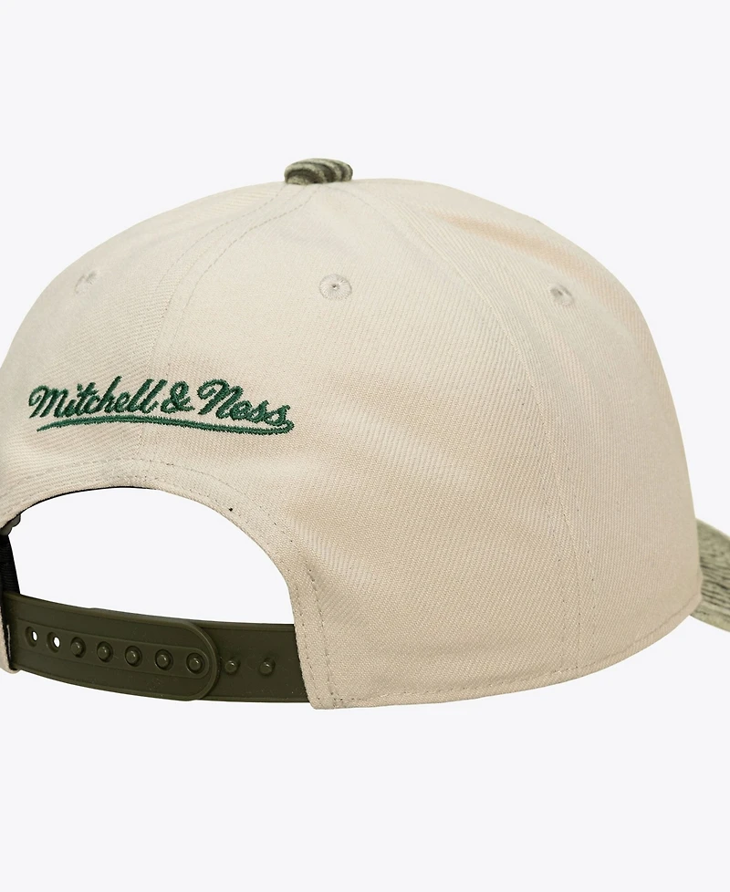 Mitchell & Ness Milwaukee Bucks Washed Corduroy Pro Crown Snapback Hat