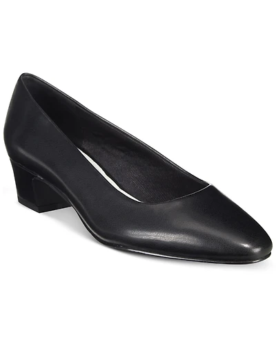 Easy Street Prim Kitten Heel Pumps
