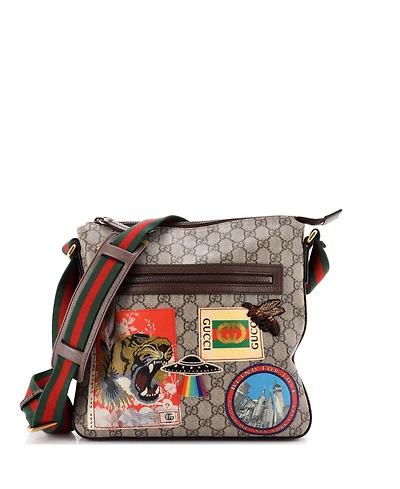 Pre-Owned Gucci Medium Courrier Zip Messenger Gg Coated Canvas with Applique