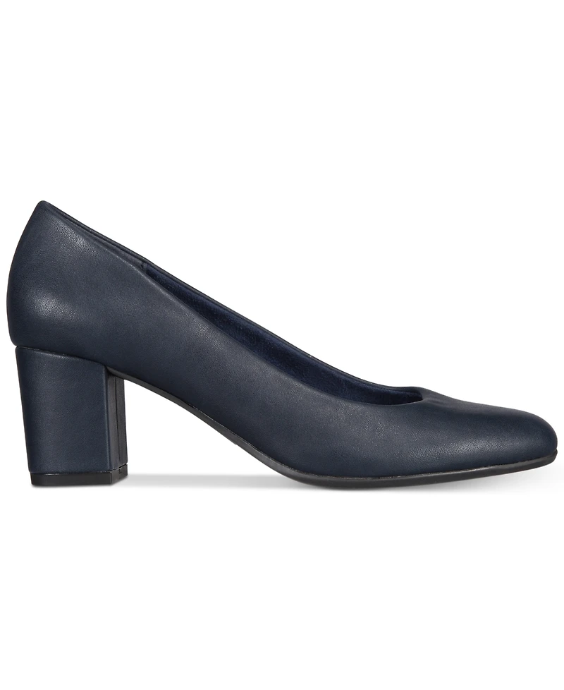 Easy Street Proper Pumps