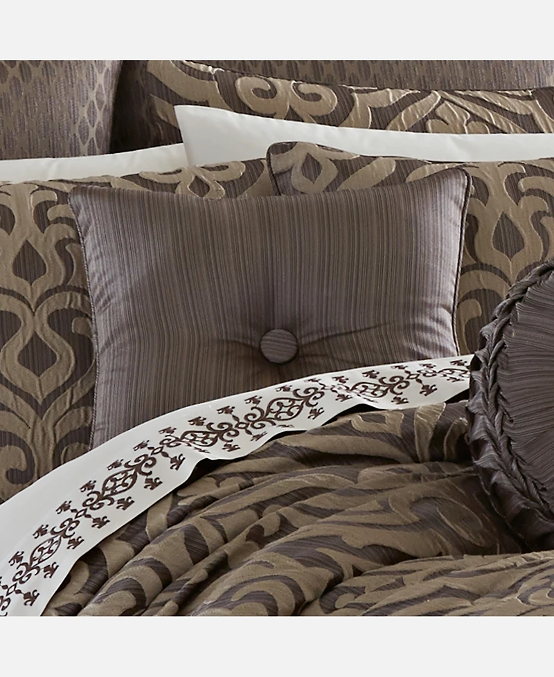 J Queen New York Astoria 4-Pc. Comforter Set