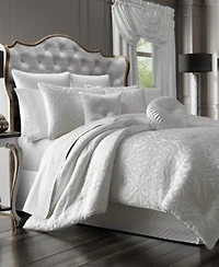J Queen New York Astoria White Comforter Set