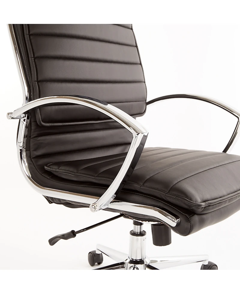 Pyppa Faux-Leather Chair