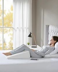 Madison Park Bed Wedge Pillow