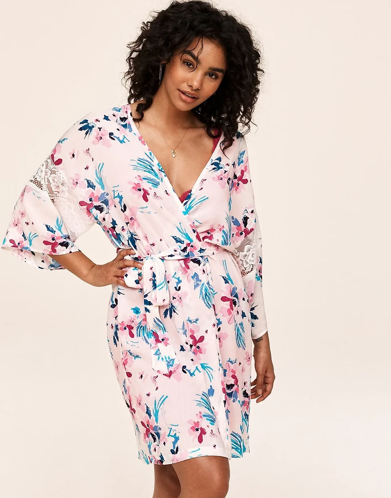 Desirae Robe