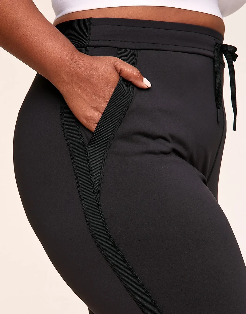 Anisha Jogger