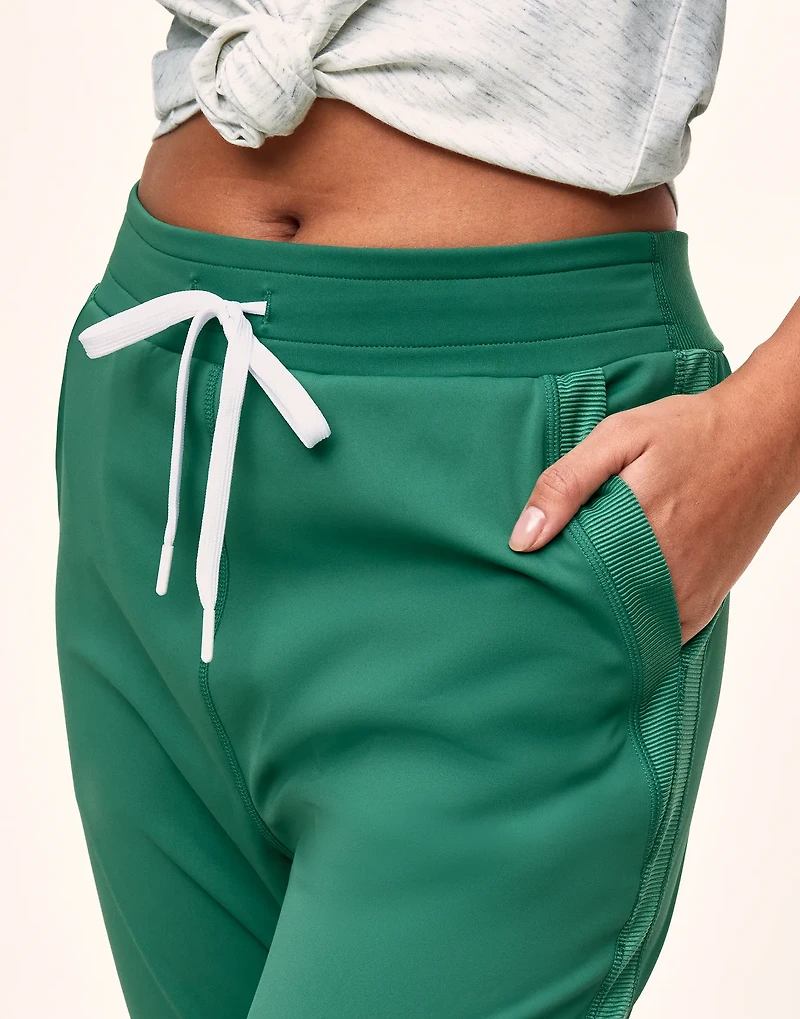 Anisha Jogger