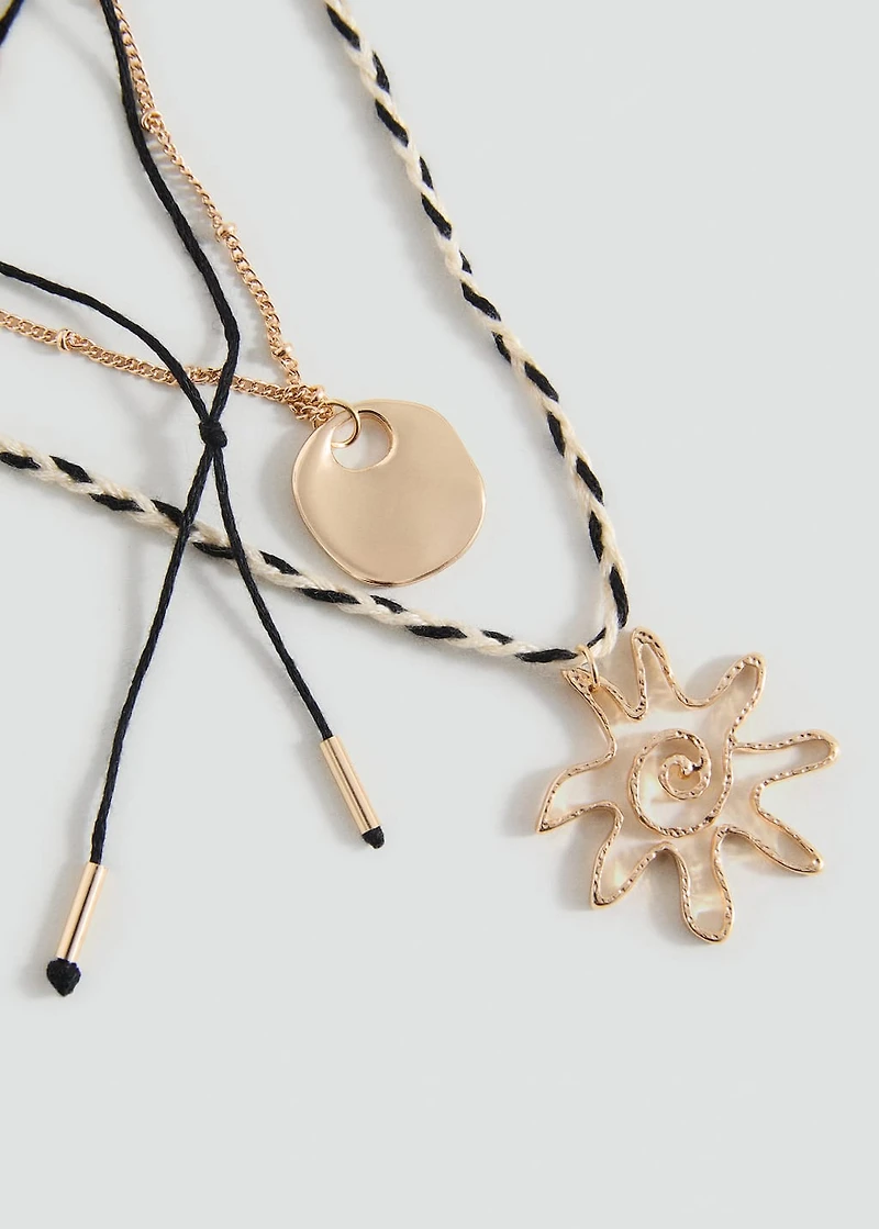 Mixed pendants necklace