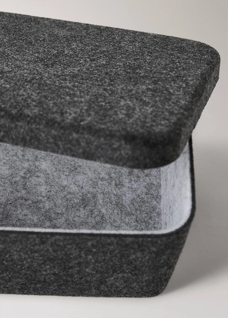 Felt box with lid