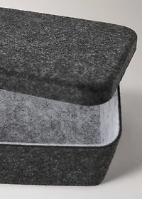 Felt box with lid