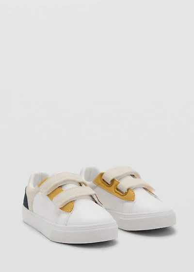 Velcro fastening straps sneakers