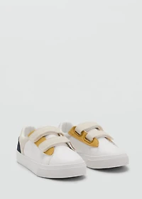 Velcro fastening straps sneakers